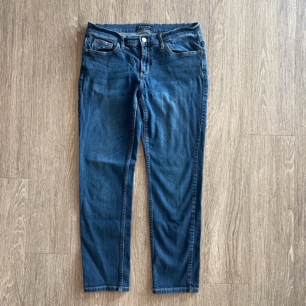Banana Republic Girlfriend Jeans 28x26" Mid Rise Straight Blue Denim Casual.